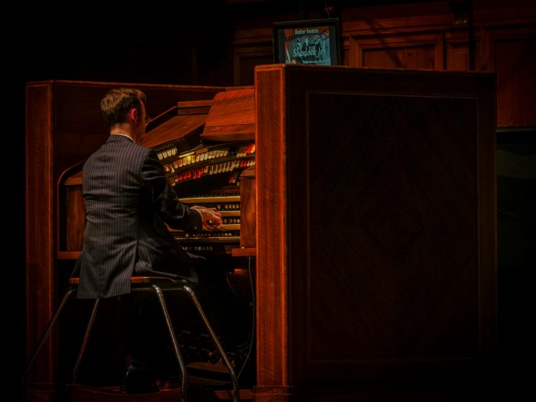 Richard Hills plays the Compton organ to accompany Sherlock Jr
