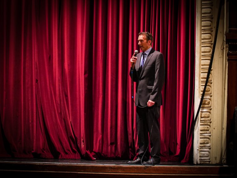 Peter Hammond introduces the Compton Organ for a screening of Sherlock Jr